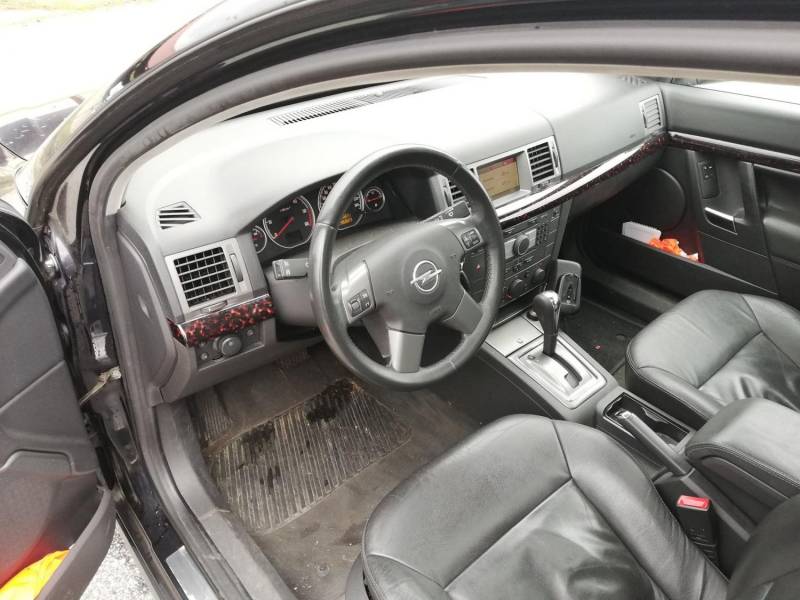 ox_opel-vectra-cosmo-2005r-19-diesel-automat