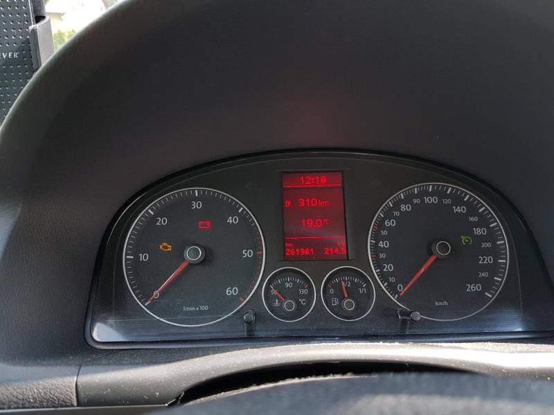 ox_vw-touran-2007-19-tdi