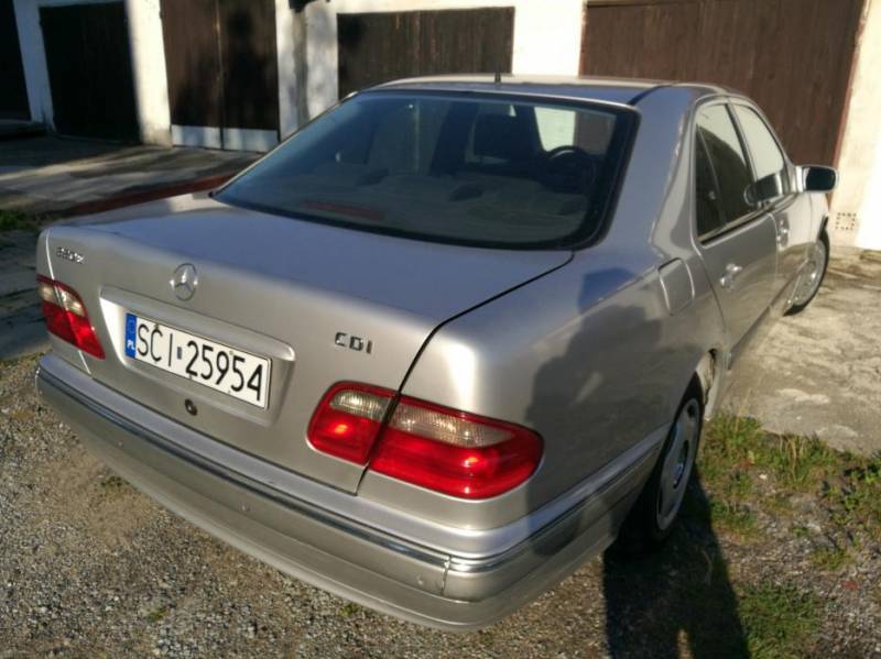 ox_sprzedam-mercedesa-e220-cdi-1999-rok