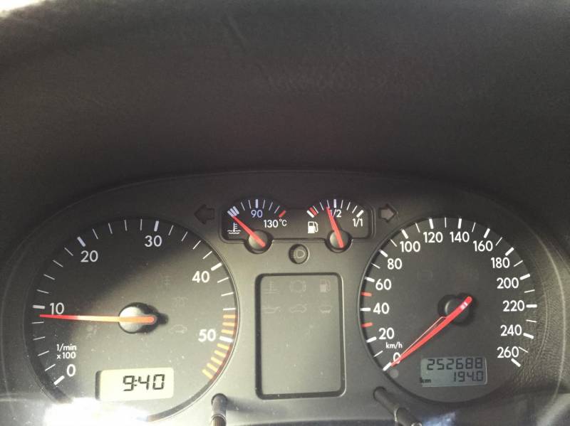ox_sprzedam-volkswagen-golf-4-19-tdi-rok-2000