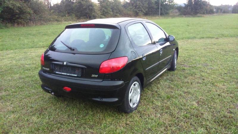 ox_peugeot-206-14-benzyna-2005rok-klimatyzacja