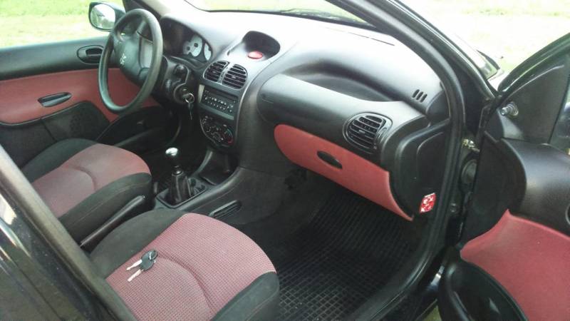 ox_peugeot-206-14-benzyna-2005rok-klimatyzacja
