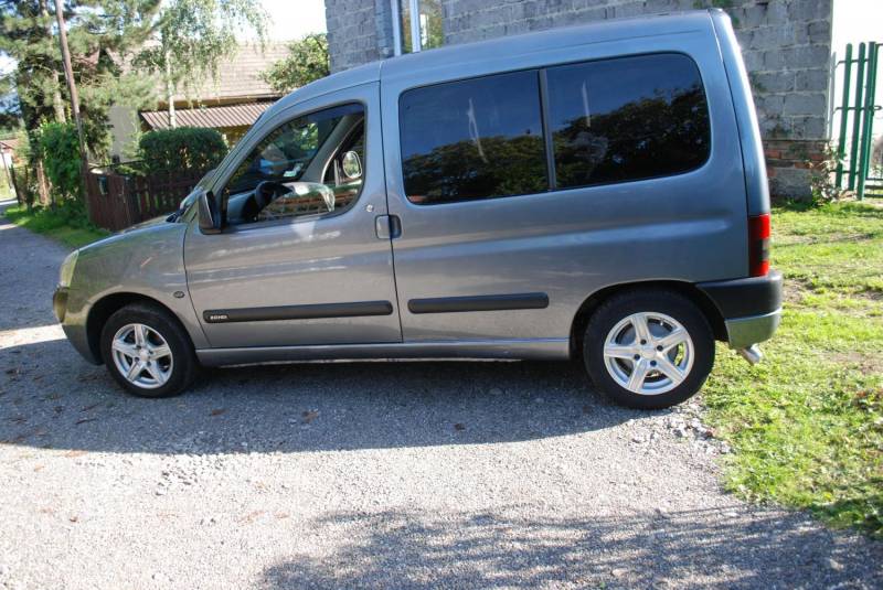 ox_peugeot-partner-20-hdi-90km-2005-r-5-osobowy-wazne-oplaty
