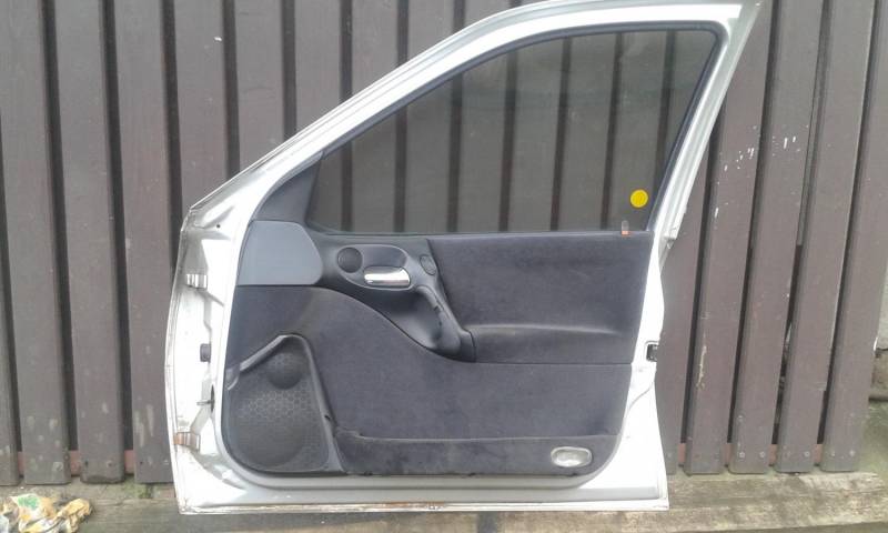 ox_drzwi-opel-vectra-b-combi