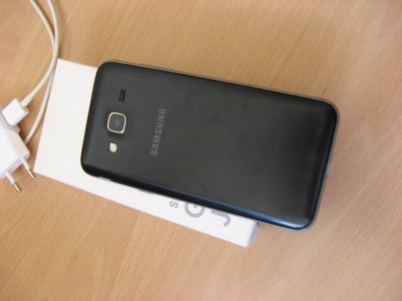 ox_telefon-samsung-galaxy-j3