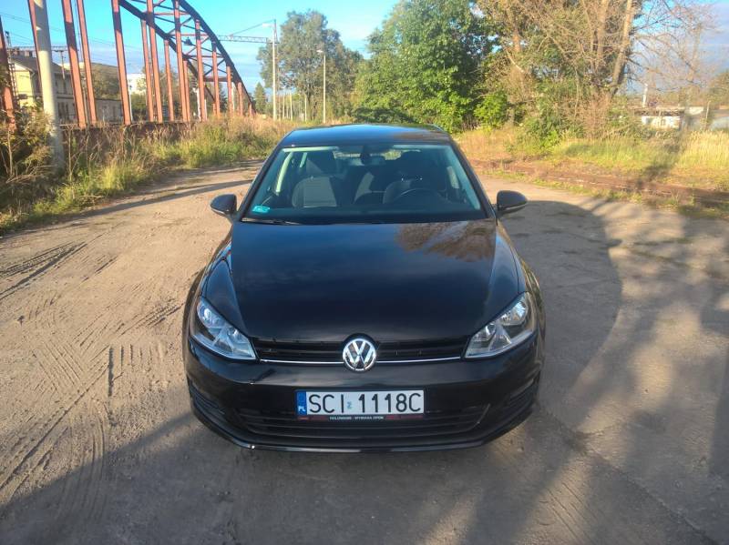 ox_vw-golf-vii-2014r-16-tdi-63400km-nawigacja-climatronic