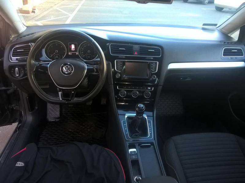 ox_vw-golf-vii-2014r-16-tdi-63400km-nawigacja-climatronic