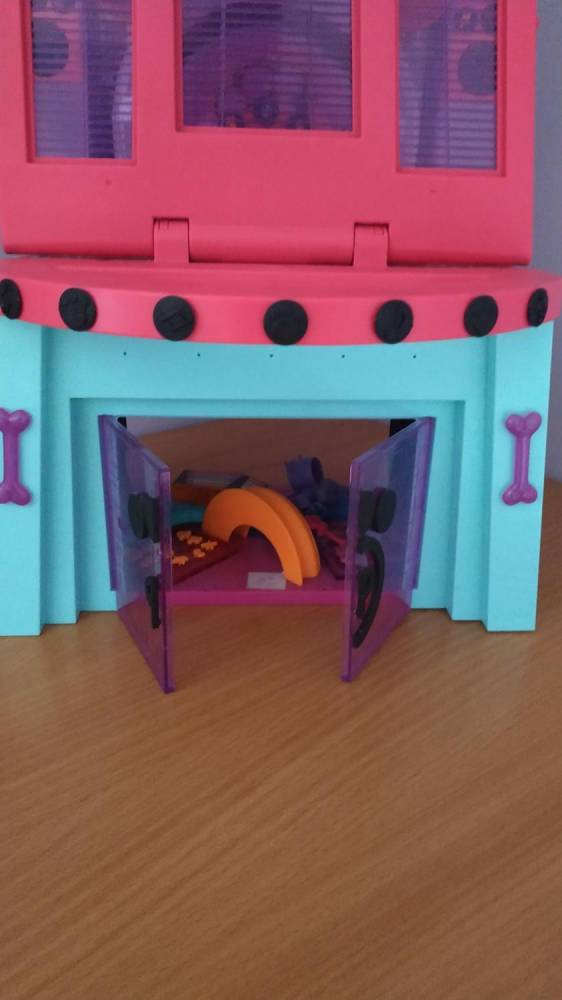 ox_scena-swiecaca-i-grajaca-lps