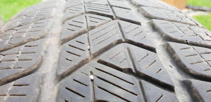 ox_opony-pirelli-scorpion-winter-stan-dobry
