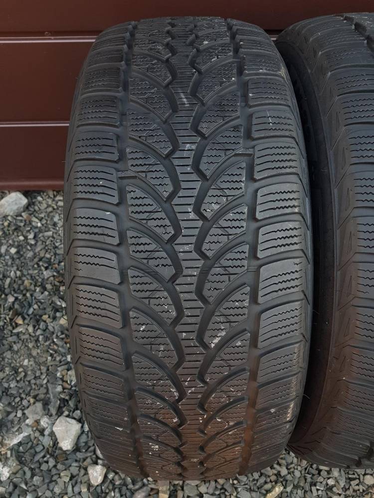 ox_opony-zimowe-bridgestone-2255516-komplet