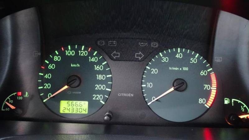 ox_citroen-xsara-kombi-14-benz