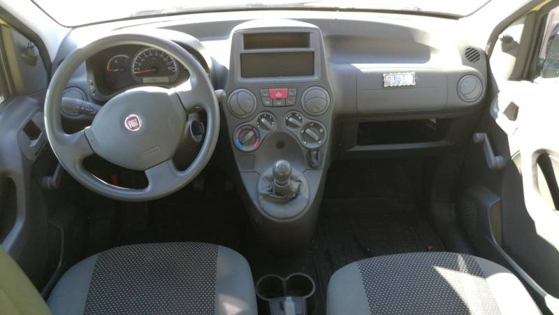 ox_fiat-panda-11benz-zadbana-2011r-podstawowa-wersja