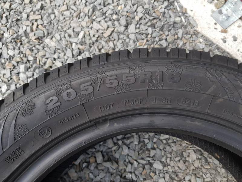 ox_opony-zimowe-dunlop-winter-sport-4d-2055516-r16-okazja