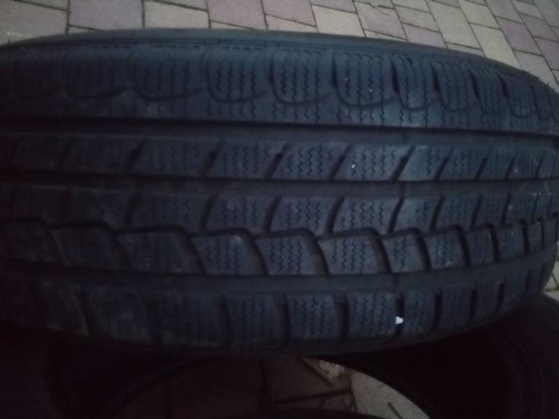ox_opony-zimowe-215x65r16-nexen-suv