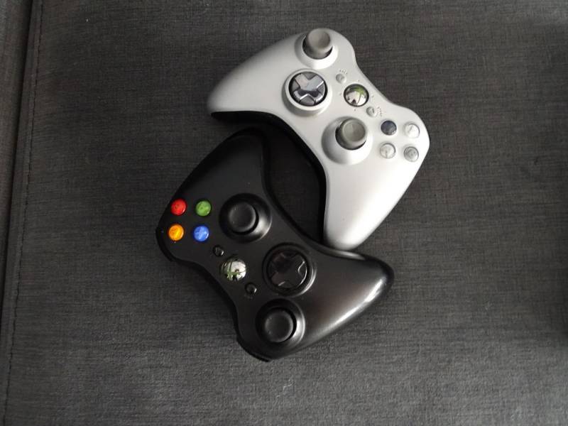 ox_xbox-360-kinect-2-pady-i-gry