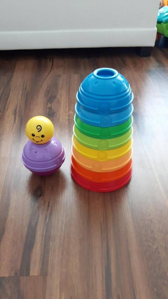 ox_piramidka-edukacyjna-fisher-price
