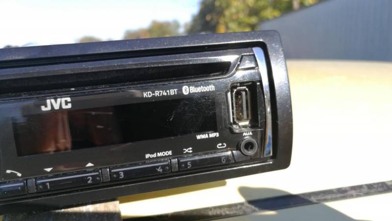 ox_radio-samochodowe-jvc-bluetooth-usb-aux