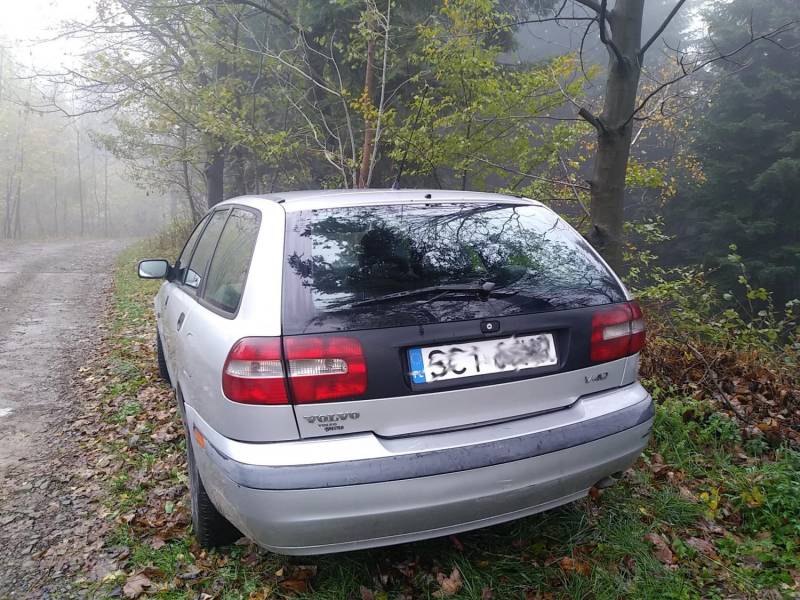 ox_volvo-v40
