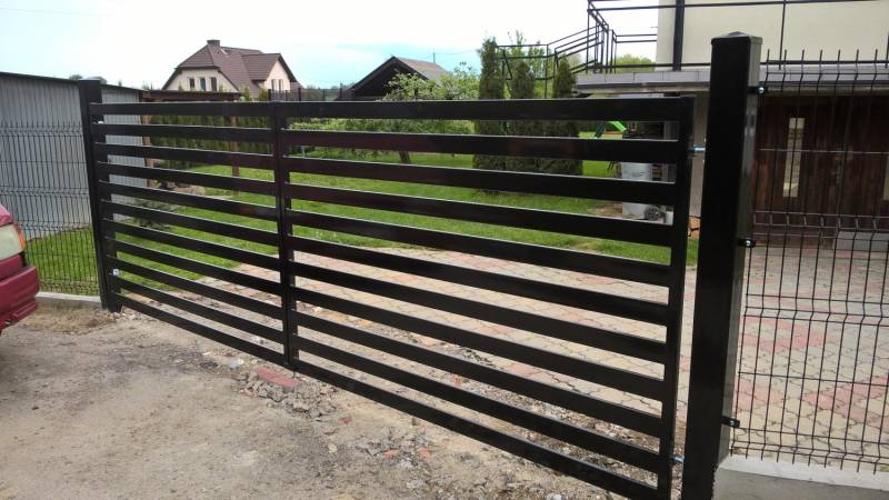 ox_ogrodzenia-bramy-automatyka-szlabany-serwis-montaz-balustrady-kraty