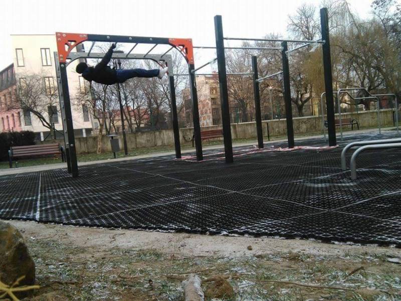 ox_ogrodzenia-bramy-konstrukcje-stalowe
