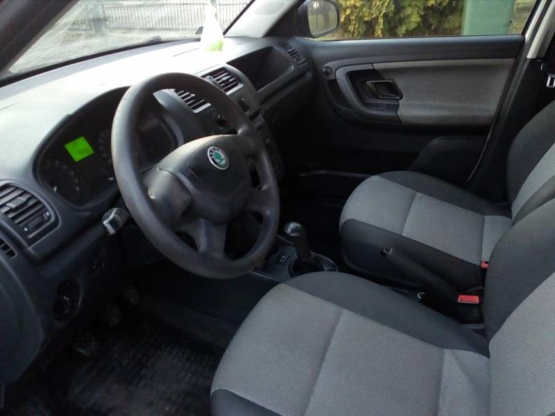 ox_skoda-fabia-2012-rok-16-tdi