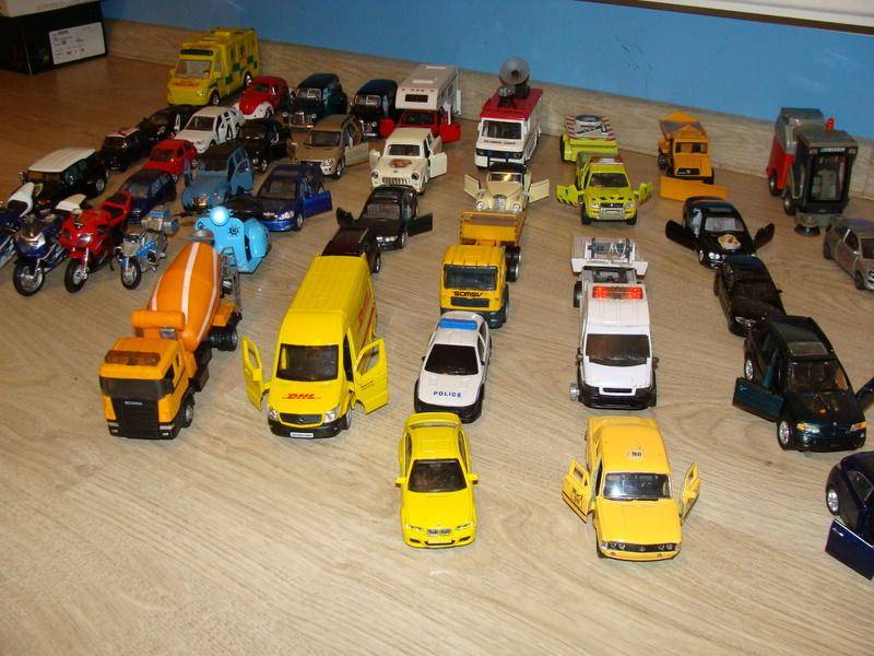 ox_super-zestaw-okolo-60-ciu-samochodzikow-za-jedyne-50-zl