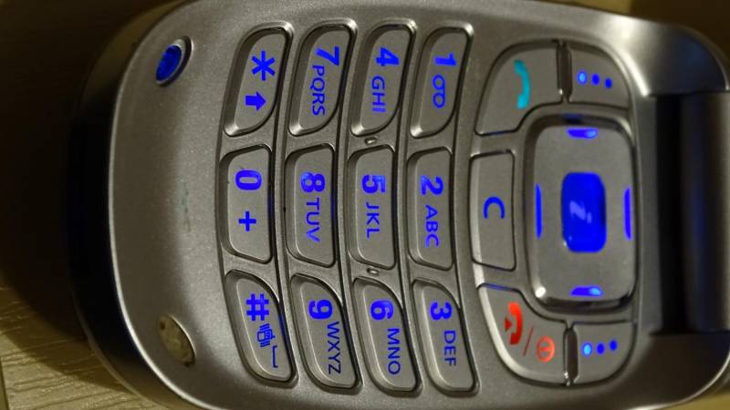ox_samsung-sgh-x-450-w-swietnym-stanie-bez-simlocka