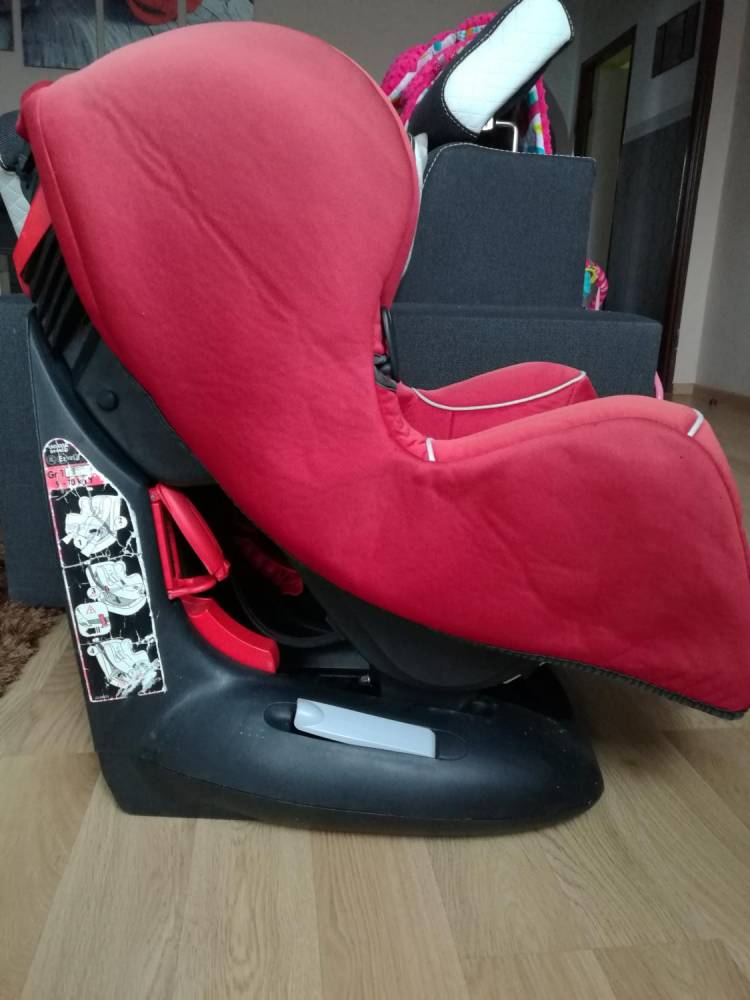 ox_fotelik-bebe-confort-iseos-tt-9-18kg