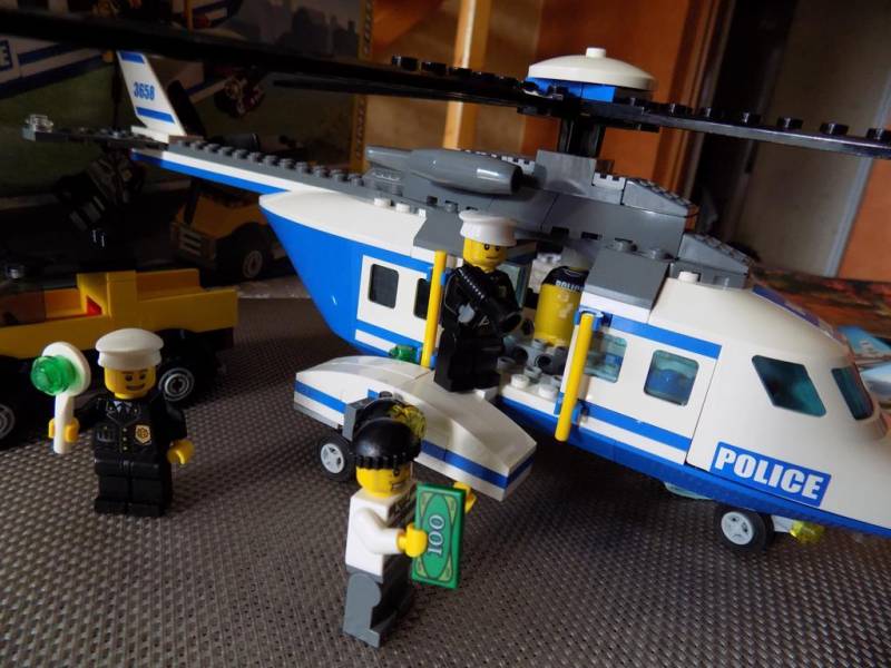 ox_lego-city-3658-helikopter-policyjny