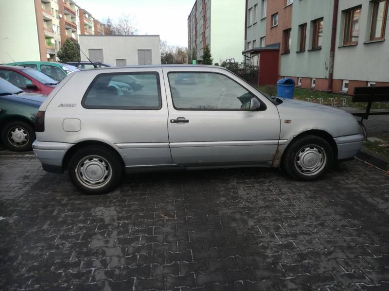 ox_vw-golf-iii-19-diesel-1995r-cena-1400zl