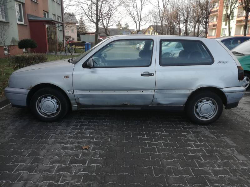 ox_vw-golf-iii-19-diesel-1995r-cena-1400zl