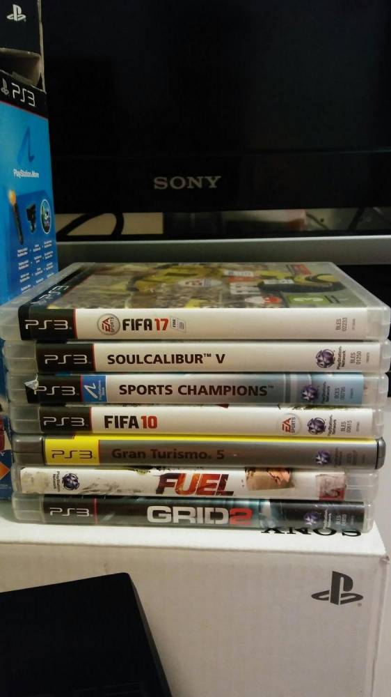 ox_ps3-play-station-move-to-wspanialy-pakiet-rozrywki-dla-calej-rodziny