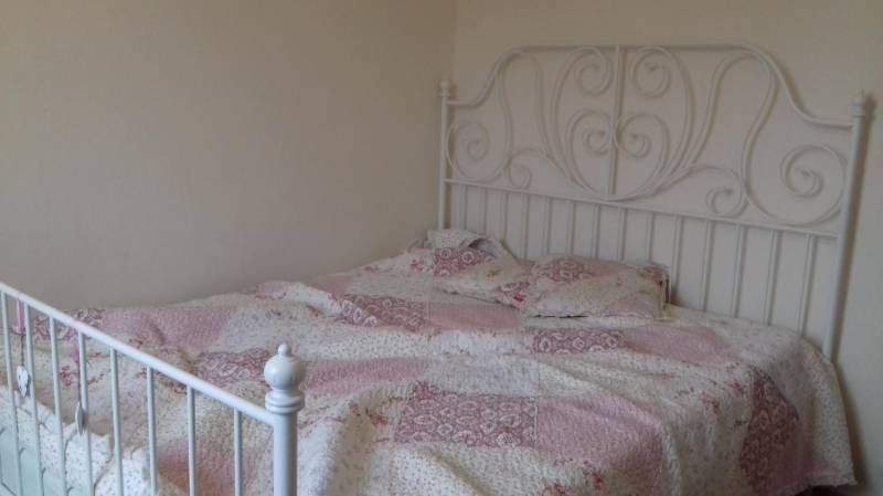 ox_lozko-shabby-chic-vintage-ikea-leirvik