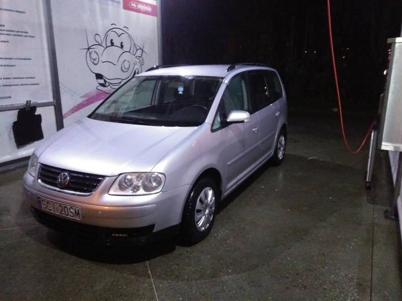 ox_vw-touran-19-tdi-105km-2004r-1wlasciciel-krajowy-7osobowy