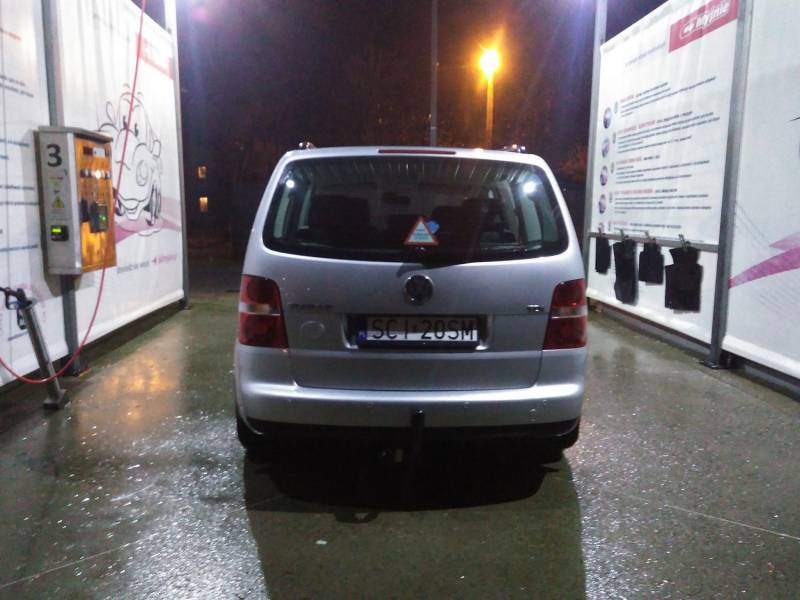 ox_vw-touran-19-tdi-105km-2004r-1wlasciciel-krajowy-7osobowy