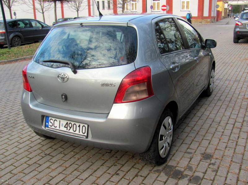ox_toyota-yaris-14-d-4d-sol-2006r-bezwypadkowy