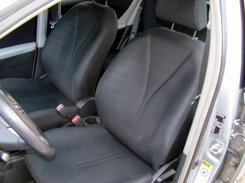 ox_toyota-yaris-14-d-4d-sol-2006r-bezwypadkowy