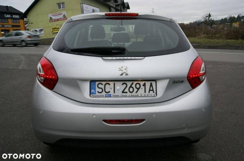 ox_sprzedam-peugeot-208-14-hdi-88-km-salon-polska