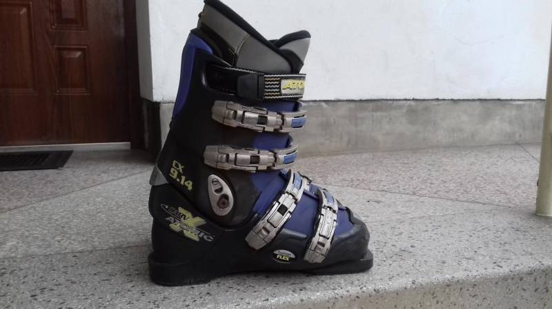 ox_buty-narciarskie-atomic-265-41