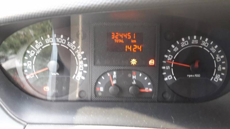 ox_iveco-daily-35c15v-faktura-vat