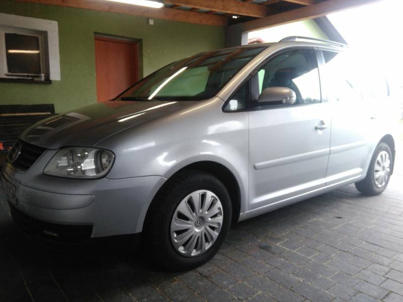 ox_vw-touran-19-tdi-105km-2004r-1wlasciciel-krajowy-7osobowy