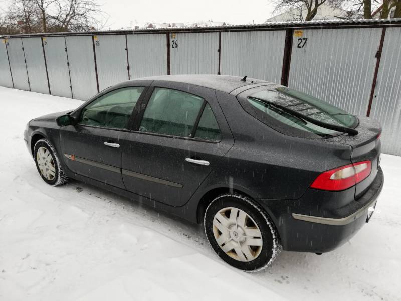 ox_renault-laguna-ii-2002r-18-16v-bogata-wersja-mozliwa-zamiana
