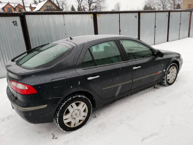 ox_renault-laguna-ii-2002r-18-16v-bogata-wersja-mozliwa-zamiana