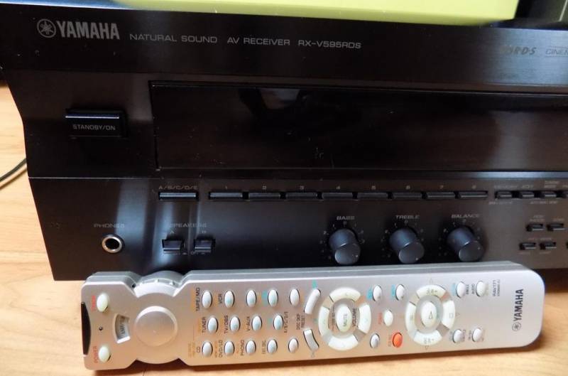 ox_amplituner-yamaha-rx-v595-rds