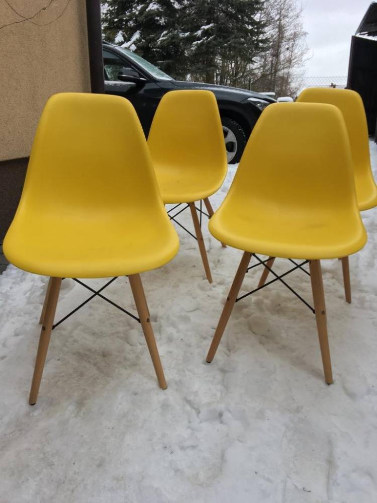 ox_sprzedam-4-nowoczesne-krzesla-w-skandynawskim-stylu