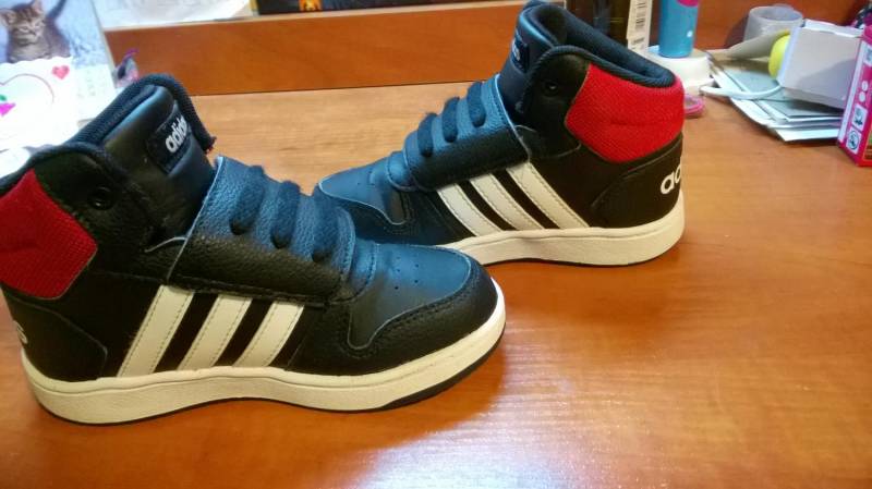 ox_adidas-hoops-mid-20-buty-dzieciece