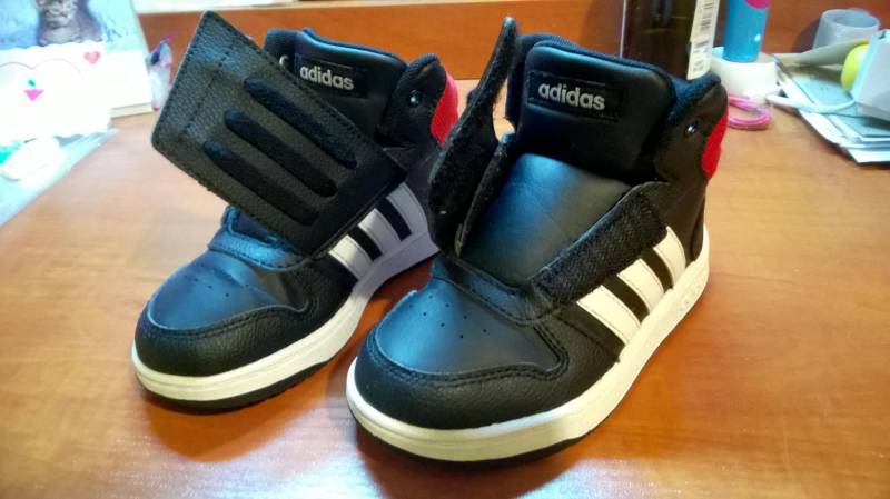 ox_adidas-hoops-mid-20-buty-dzieciece