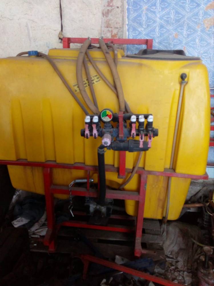 ox_sprzedam-opryskiwacz-moskit-12m-600l