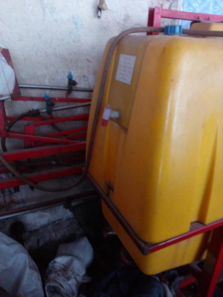 ox_sprzedam-opryskiwacz-moskit-12m-600l