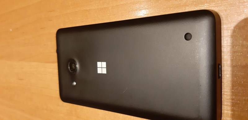 ox_microsoft-lumia-550